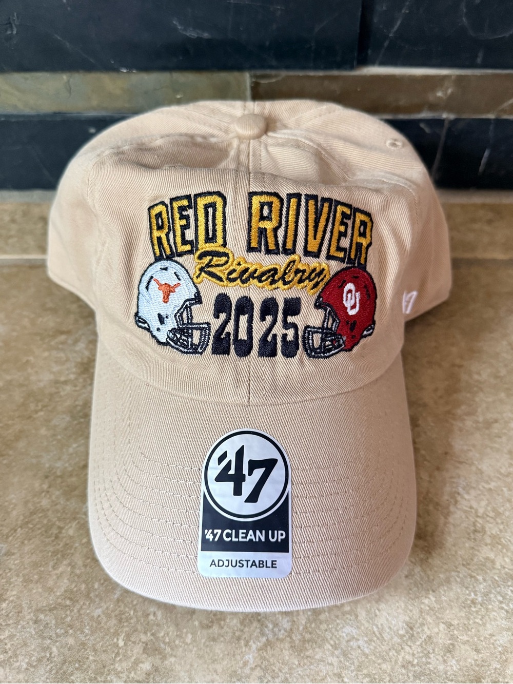 Red River Rivalry Hat Texas Longhorns Oklahoma Sooners ‘47 Clean Up New Beige
